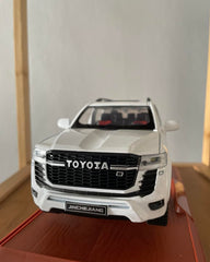 Toyota Land Cruiser |Best Selling 🔥 1:24 Scale Die-Cast